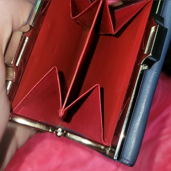 Saks Fifth  Avenue leather mini wallet - Picture 5 of 7